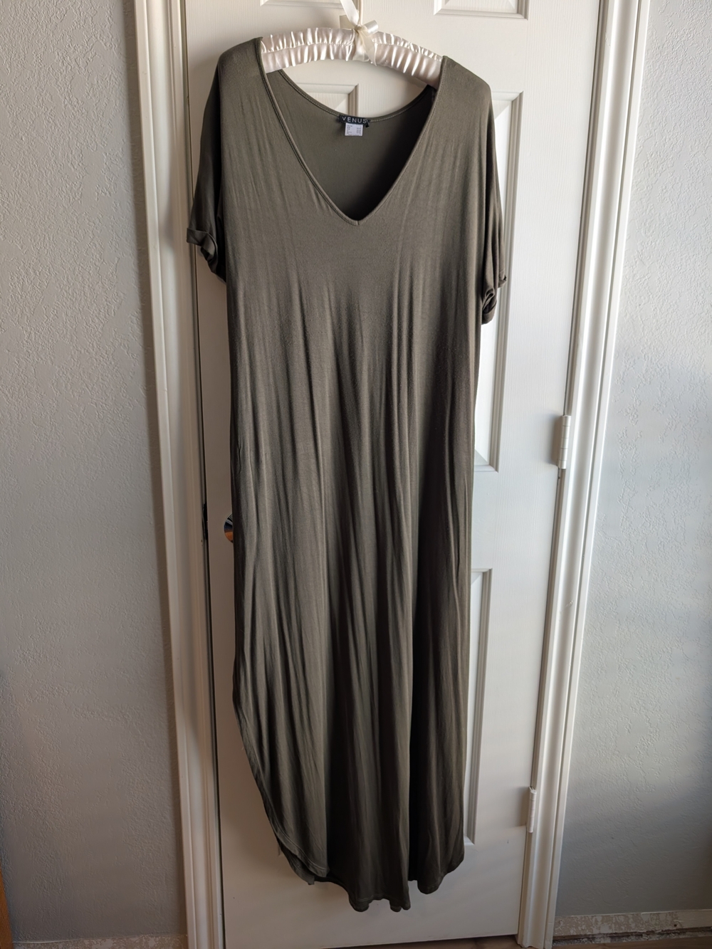 VENUS Olive V-Neck Short Sleeve Maxi Dress